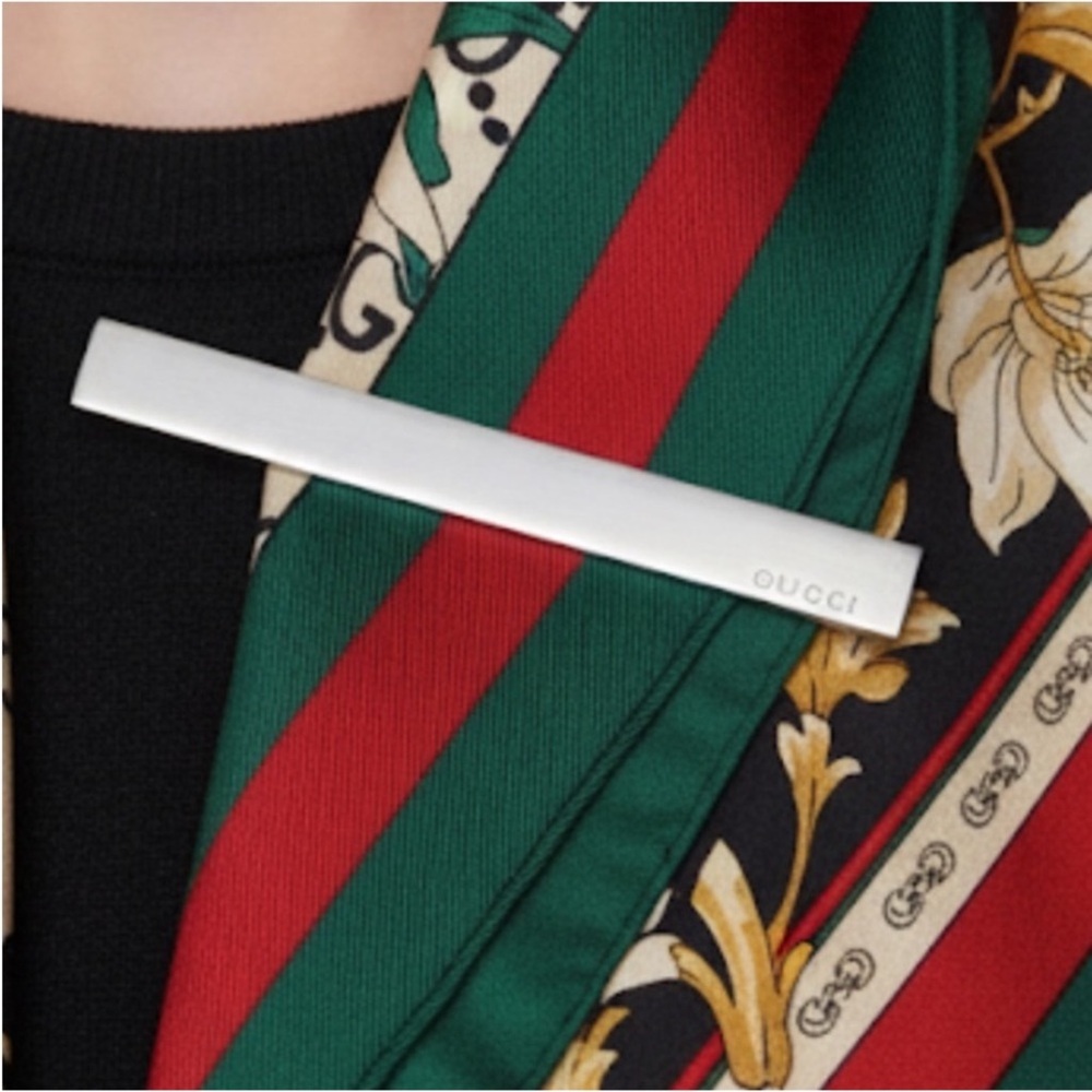 Authentic Gucci luxury designer signature silver scarf dress pin brooch